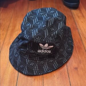 Adidas Geometric Black and Gray Bucket Hat